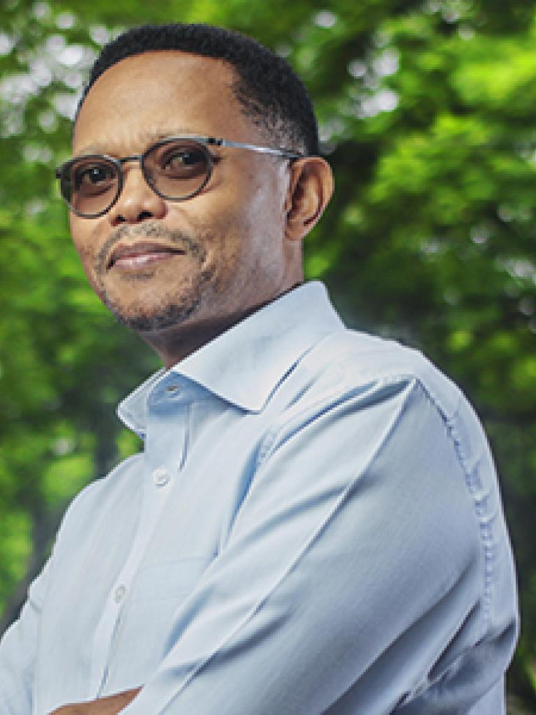 Wits School of Governance Academic Director: Professor Kwandiwe Kondlo